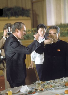 Keywords: å°¼å…‹æ¾è®¿åŽ